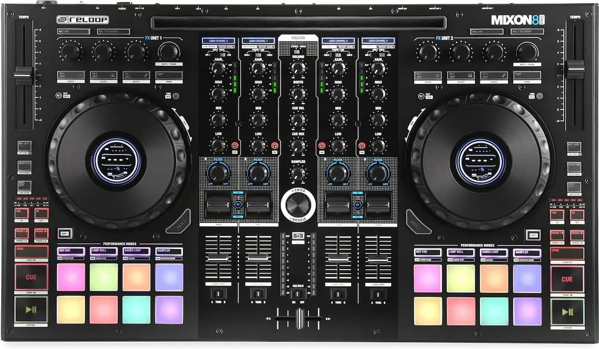 Controladora DJ Reloop Mixon 8 Pro de cuatro canales vista desde arriba