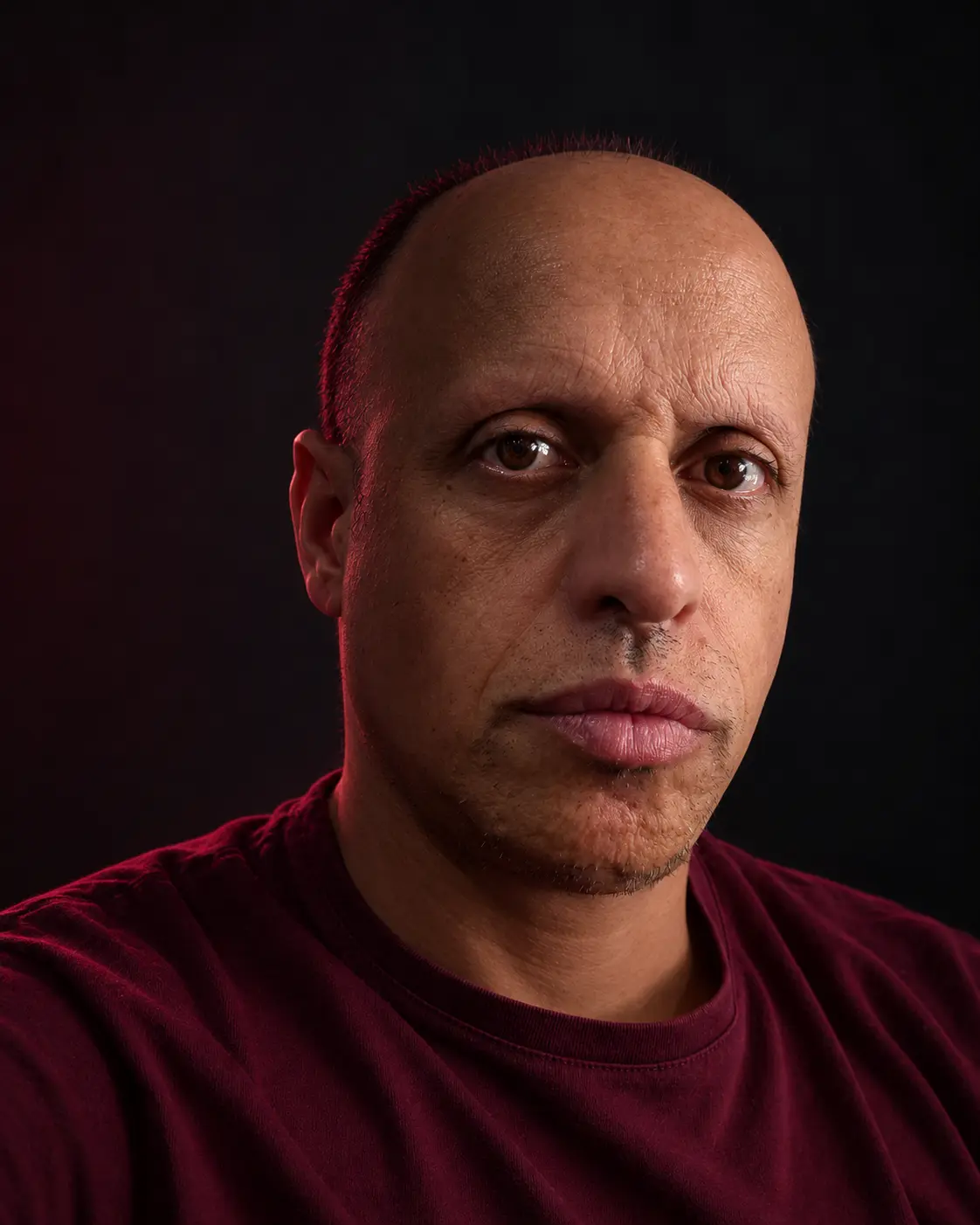 Alex Salguero, autor de Más Volumen Por Favor